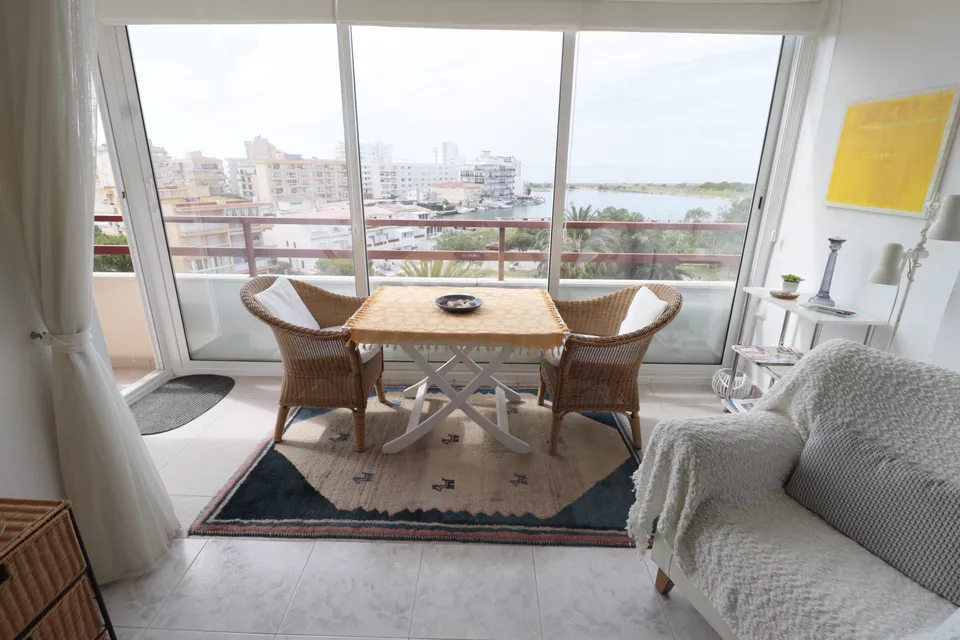 For sale apartment in Isla de Roses, Santa Margarita,  with a wide view