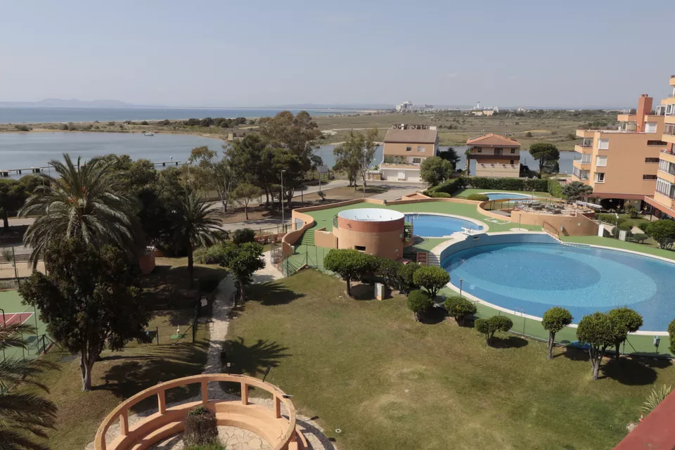 Zu verkaufen Wohnung in Isla de Roses, Santa Margarita, mit einem sehr weiten Blick