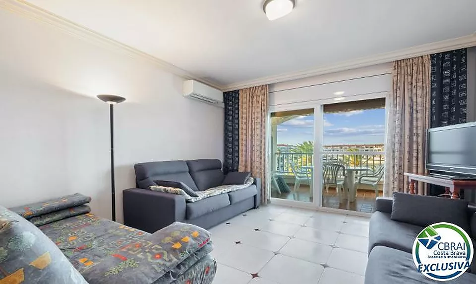 SANT MAURICI Apartment mit einem Schlafzimmer, großer Terrasse und unschlagbarem Blick auf den Kanal