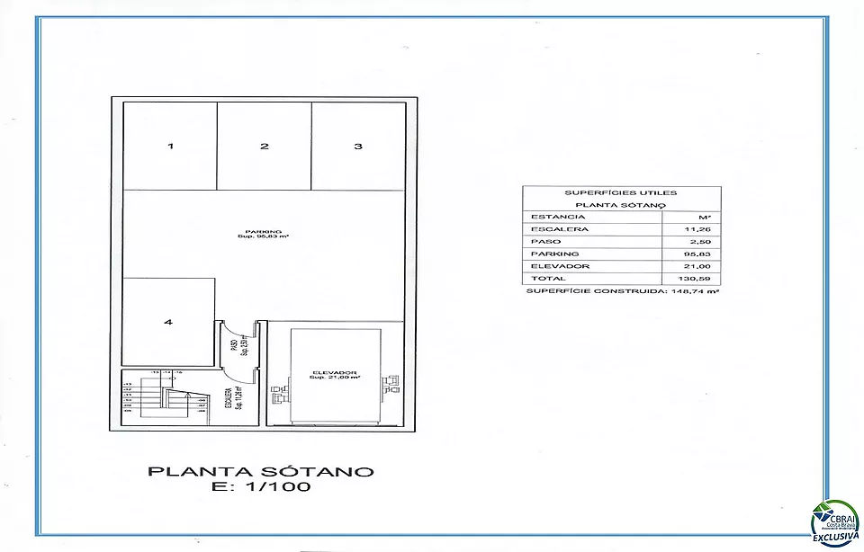 Builders special offer! 4 apartments building with building plans.