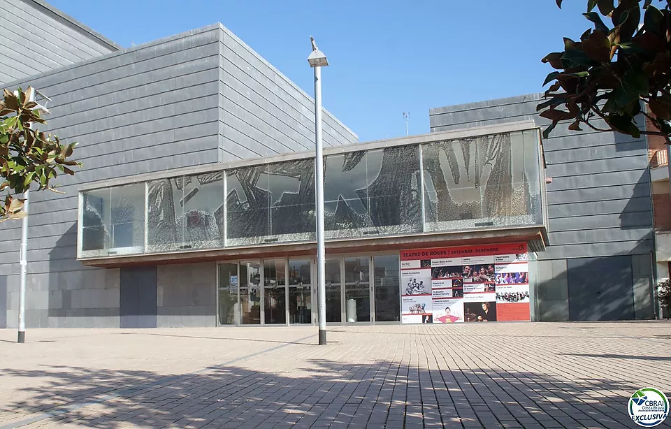 Local Restaurant dans le centre de Roses