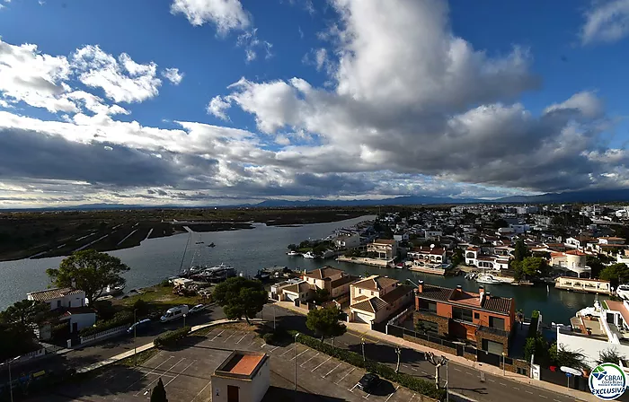 Studio rénové avec vue mer