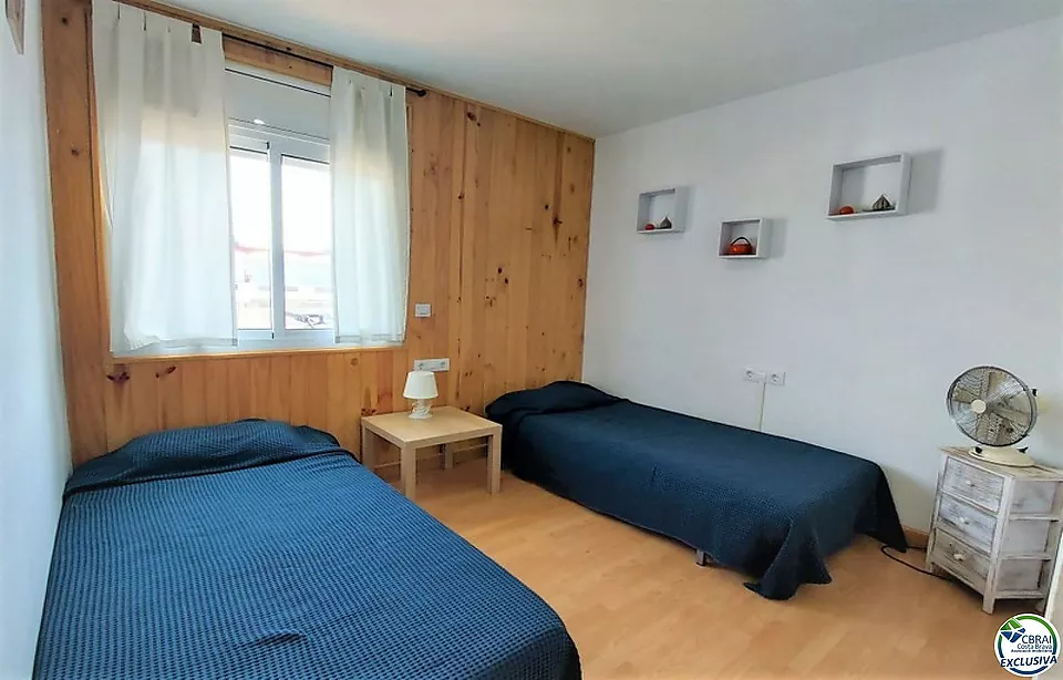 Bonito apartamento con terraza y estilo moderno