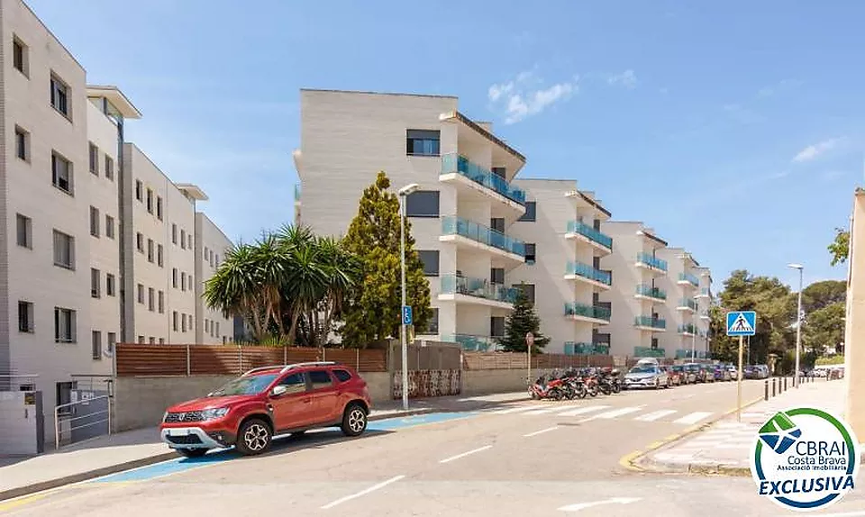 Superbe Atico de 2 chambres dans une très jolie résidence avec piscine