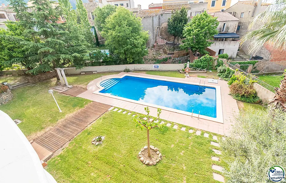 Espectacular piso en un edifico tranquilo en Palau Saverdera