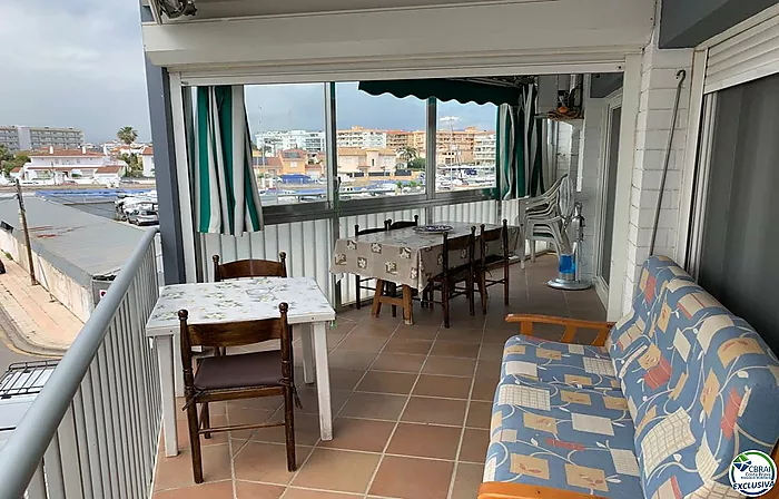 Rare Double Appartement à Santa Margarita Rosas avec Amarrage communautaire de 7 mètres