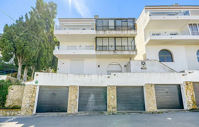 MAISON MITOYENNE AVEC VUE SPECTACULAIRE SUR LA MER