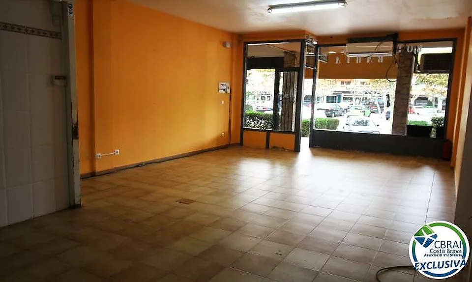 GRAN RESERVA Local comercial en venda a 20m de La Caixa