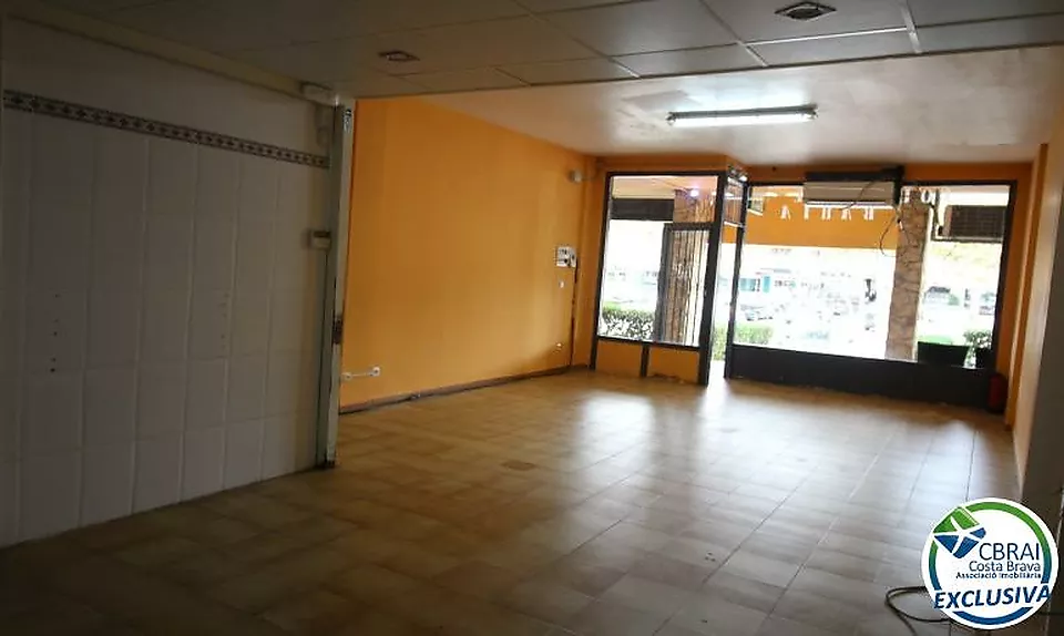 GRAN RESERVA Local comercial en venda a 20m de La Caixa