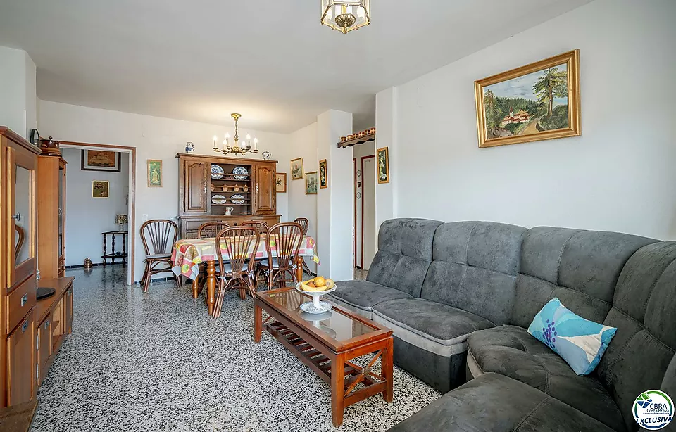 Apartamento de 3 dormitorios en Roses