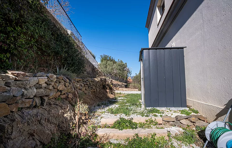 HAUS IN FENER DE DALT MIT MEERBLICK