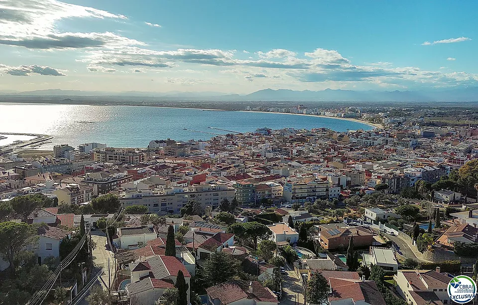 Bonica casa independent amb piscina privada i vistes precioses