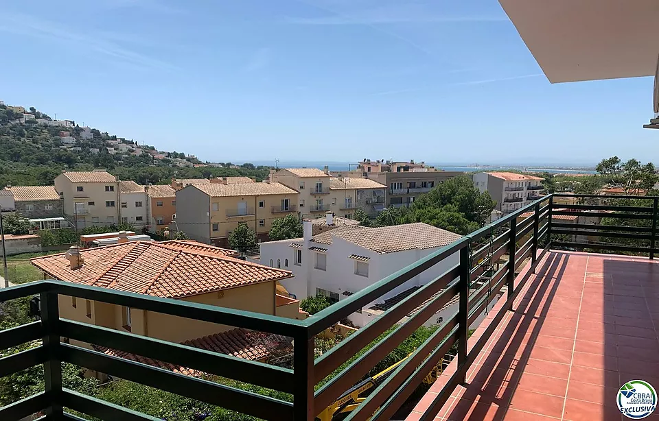 Preciós apartament amb vistes al mar a Mas Oliva de Roses