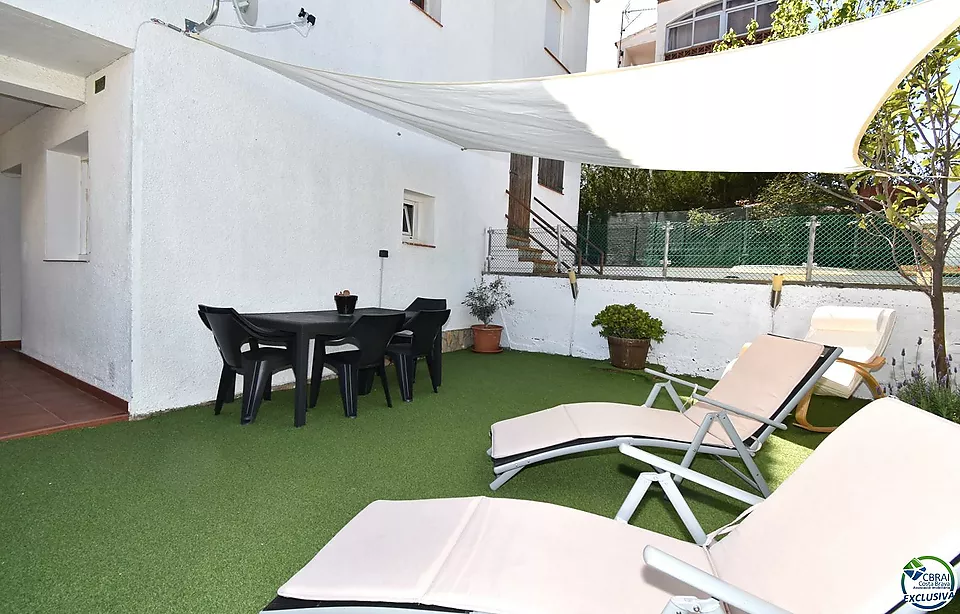 Apartament d´un dormitori amb pàrquing i piscina comunitària