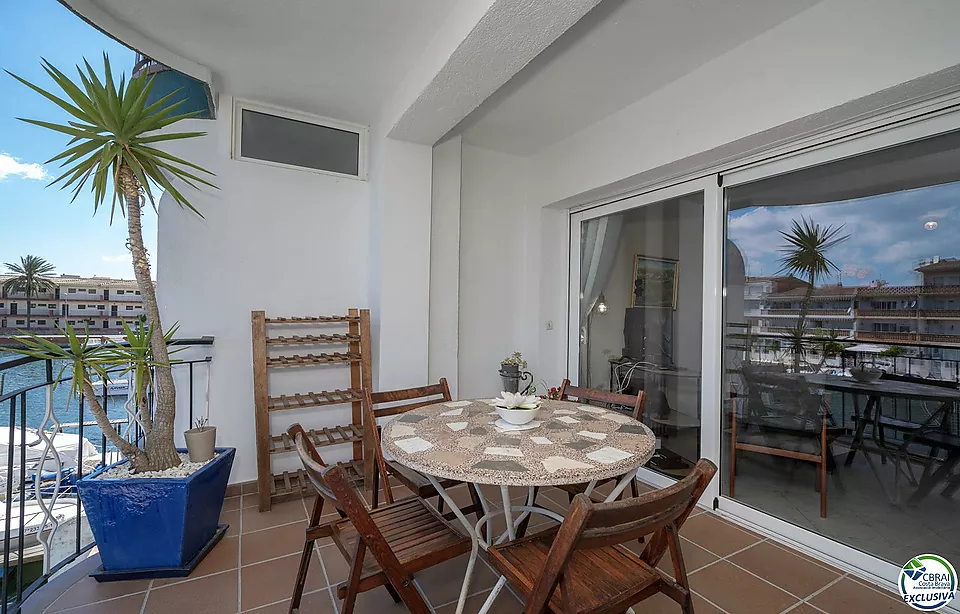 Precioso apartamento con maravillosas vistas al Port Empordà