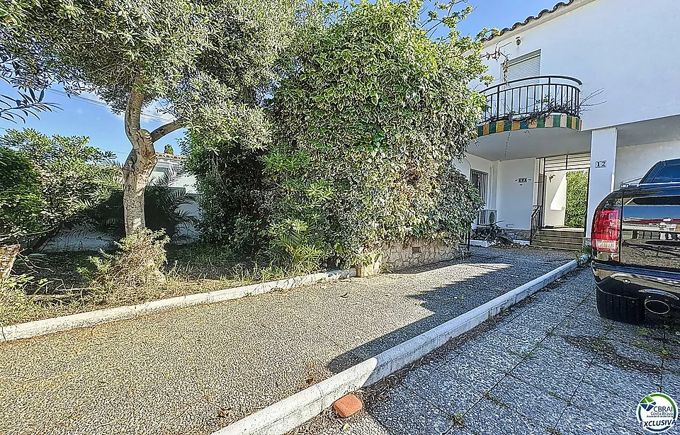 Encantadora casa de dues habitacions en un barri tranquil