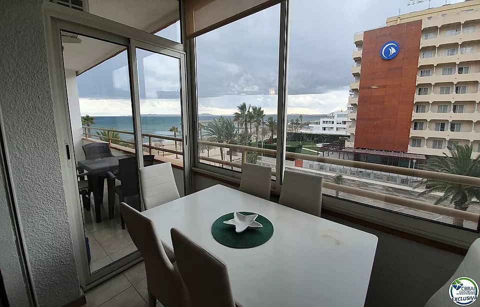 Appartement avec vue sur la mer