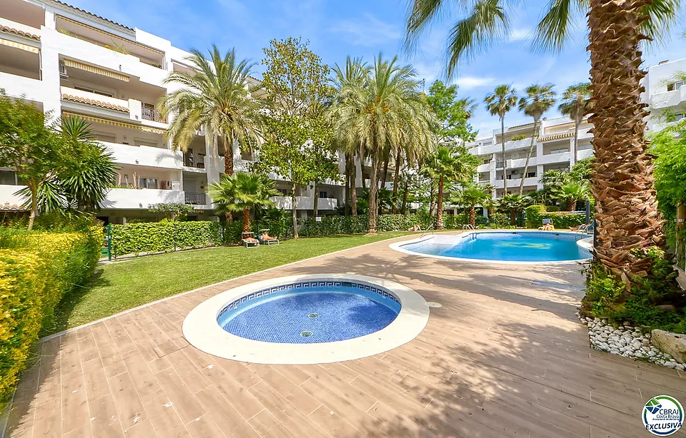 Charming apartment with communal pool