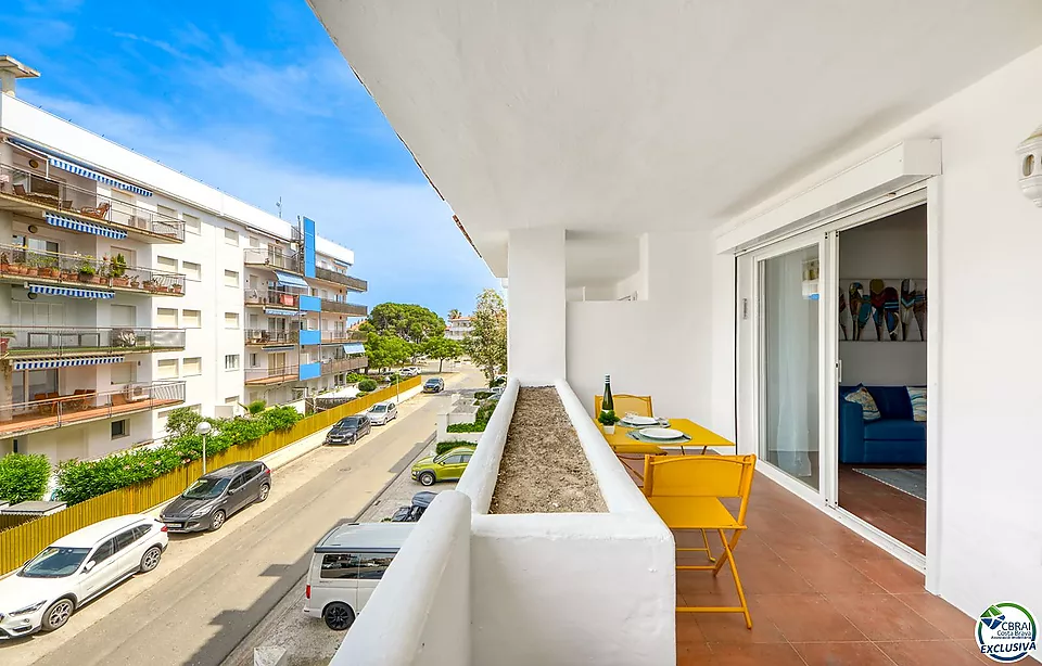 Charming apartment with communal pool