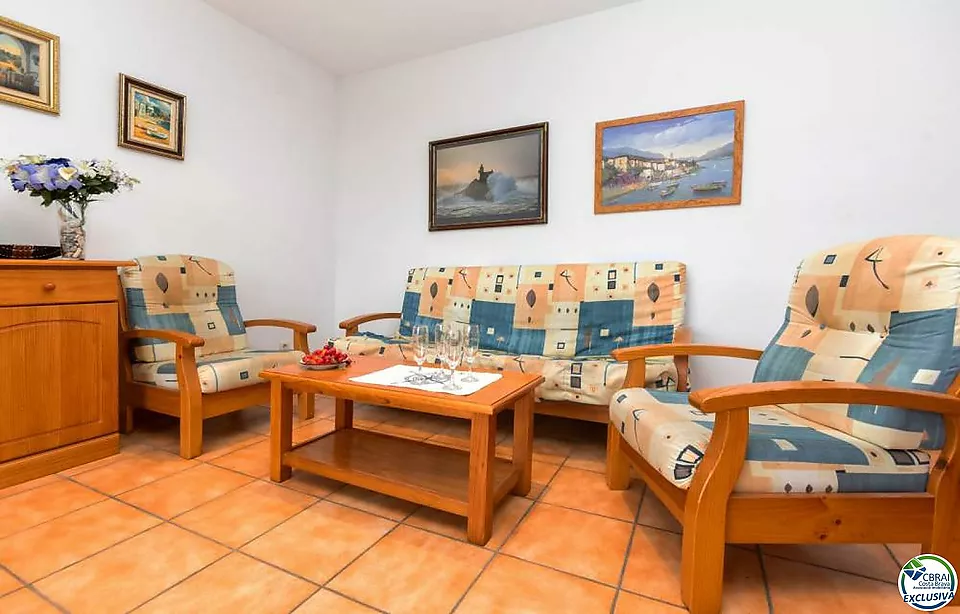 Cosy flat 100m from the sea, located in the urbanization of Fener de Baix, between Llançà and El Port de la Selva.