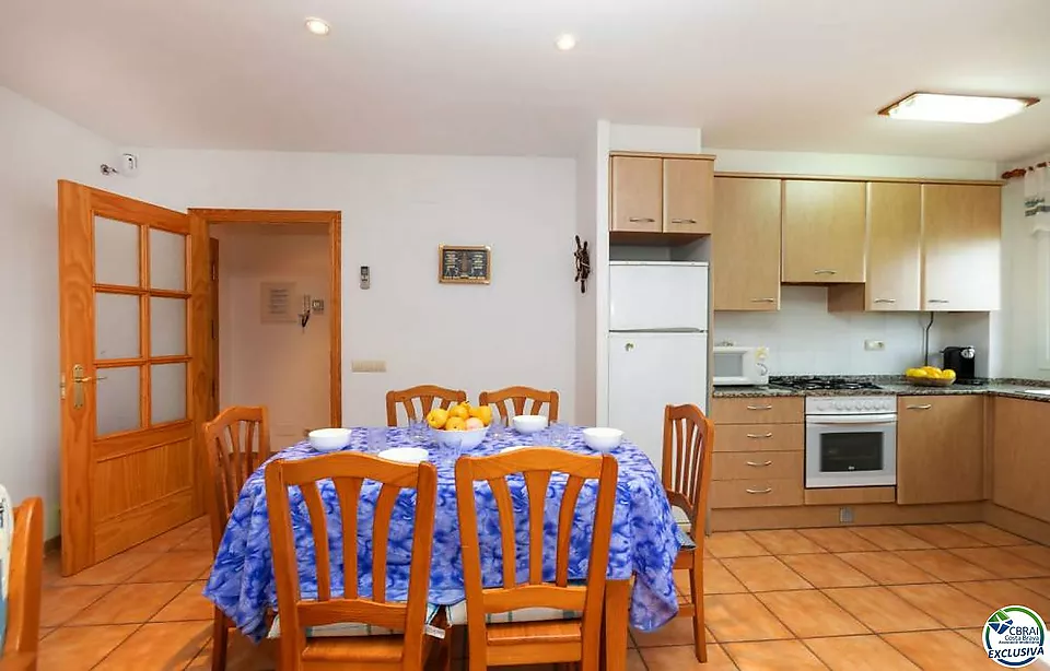 Cosy flat 100m from the sea, located in the urbanization of Fener de Baix, between Llançà and El Port de la Selva.