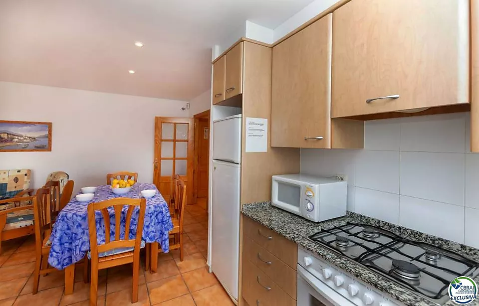 Cosy flat 100m from the sea, located in the urbanization of Fener de Baix, between Llançà and El Port de la Selva.