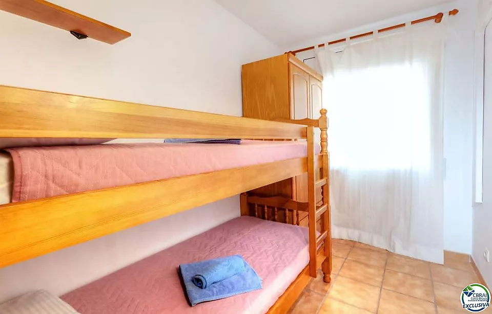 Cosy flat 100m from the sea, located in the urbanization of Fener de Baix, between Llançà and El Port de la Selva.