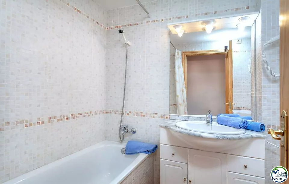 Cosy flat 100m from the sea, located in the urbanization of Fener de Baix, between Llançà and El Port de la Selva.