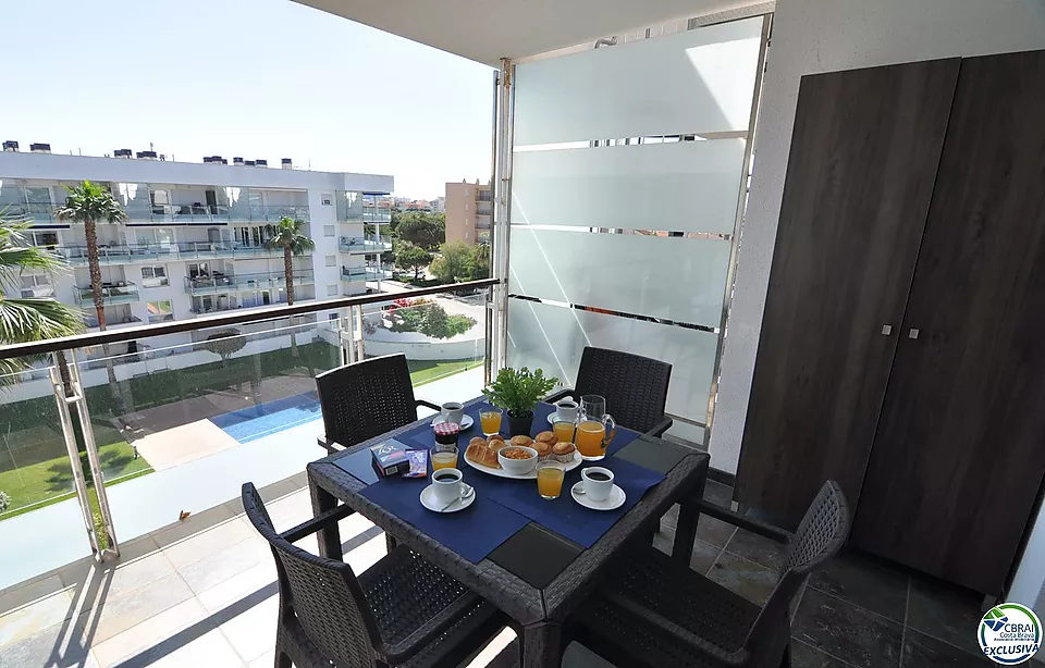 Apartment - Apartment for sale in Roses, with 45 m2, 1 bedroom, 1 bathroom, Swimming pool, parking and Storage room, Elevator, Furnished, Air conditio