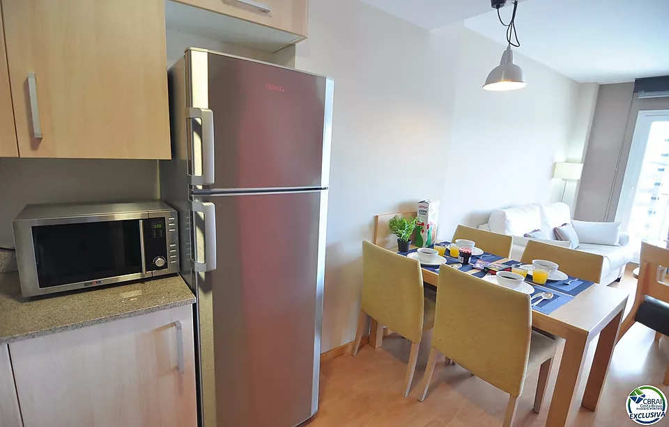 Apartment - Apartment for sale in Roses, with 45 m2, 1 bedroom, 1 bathroom, Swimming pool, parking and Storage room, Elevator, Furnished, Air conditio