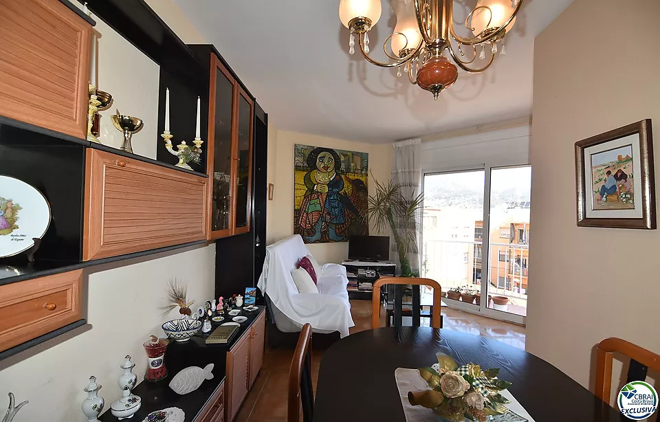 Apartament ubicat al centre de Roses a tan sols 600m de la platja