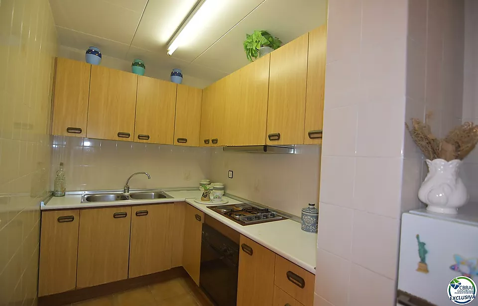 Apartament ubicat al centre de Roses a tan sols 600m de la platja