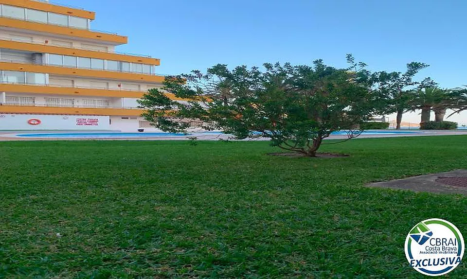 Ferienwohnung direkt am Meer von Roses, Santa Margarita , Roses Holiday Center mit Vermietlizenz