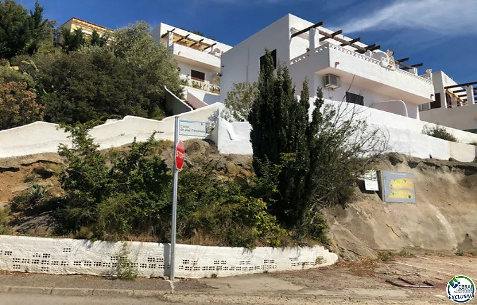 Impresionante Casa Reformada con Vistas al Mar en Canyelles Petites