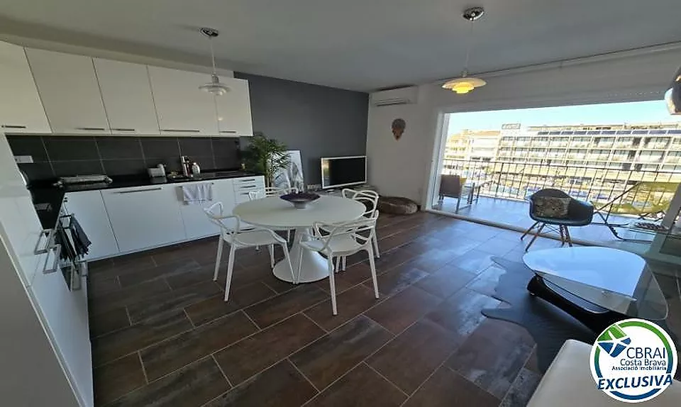 Réservé - Penthouse avec 2 chambres, vue mer et grand garage