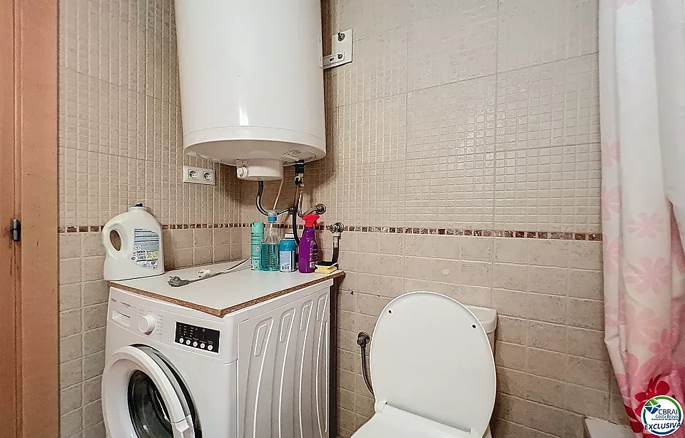 APARTAMENTO DE 2 DORMITORIOS CON LICENCIA TURÍSTICA EN RESIDENCIA PERMANENTE