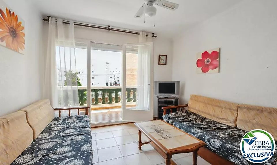 NAUSICA Apartament d´un dormitori amb terrassa a reformar