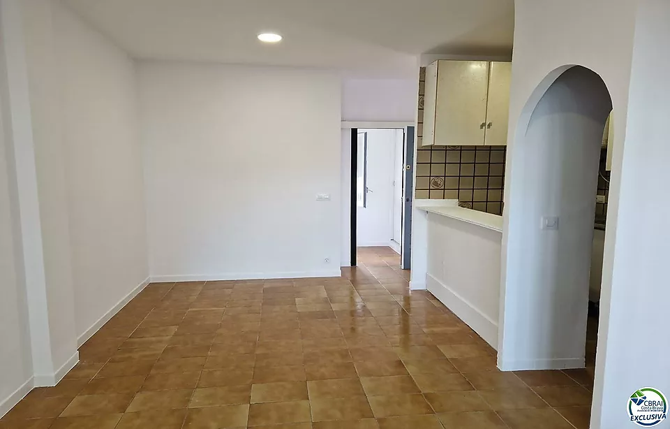 51 m² große Wohnung im Erdgeschoss eines Anwesens in Empuriabrava.