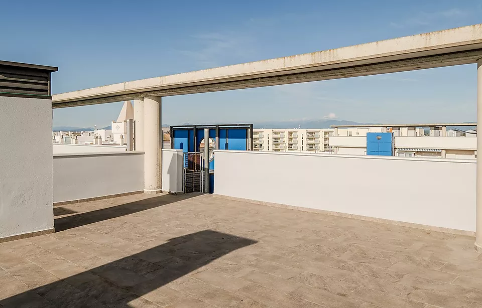 DUPLEX AVEC VUE ET TERRASSE BLAU MARINA