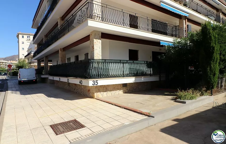 Àtic ampli amb una gran terrassa de 31 m² a 50 m de la platja a Salatà