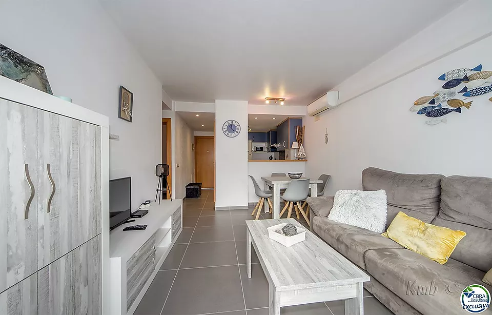 Apartament de 2 habitacions amb vistes a la piscina