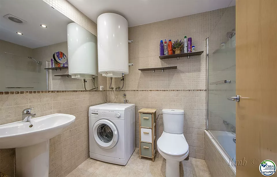 Apartament de 2 habitacions amb vistes a la piscina